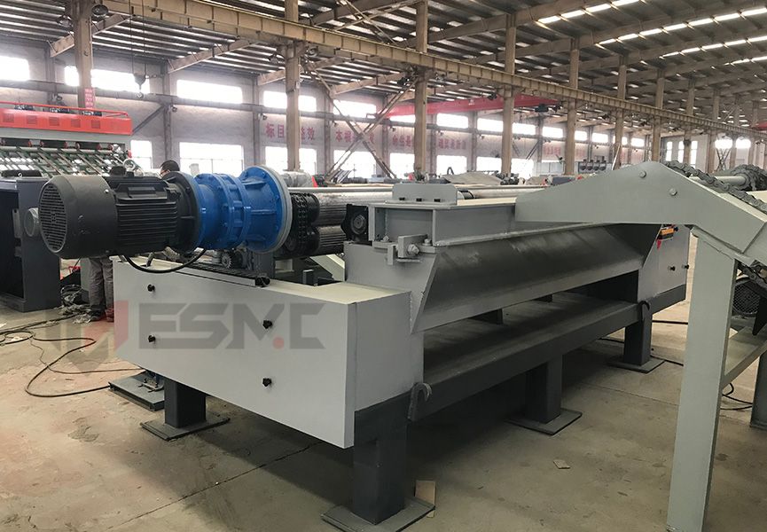 debarking machine.jpg