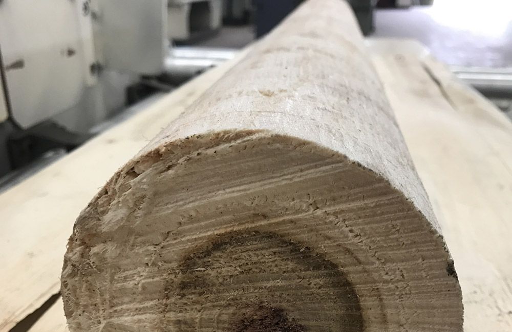 round logs.jpg round logs.jpg